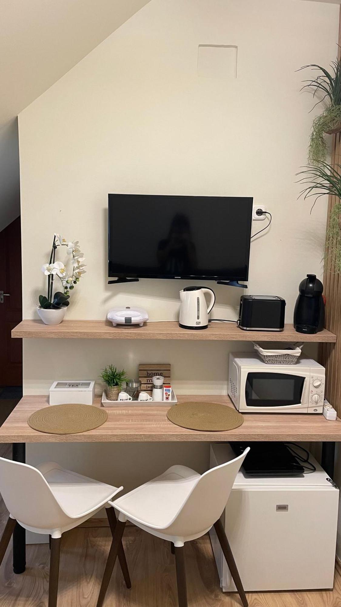 Takacs Vendeghaz 2 Apartment Sopron Luaran gambar